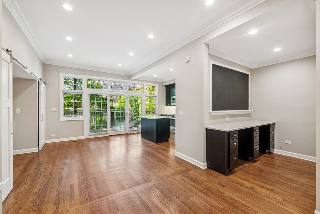 House in Chicago, Illinois, United States 5 - 18924092
