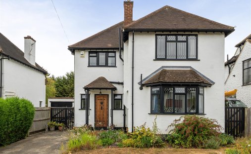 House in Petts Wood, Bromley, England 1
