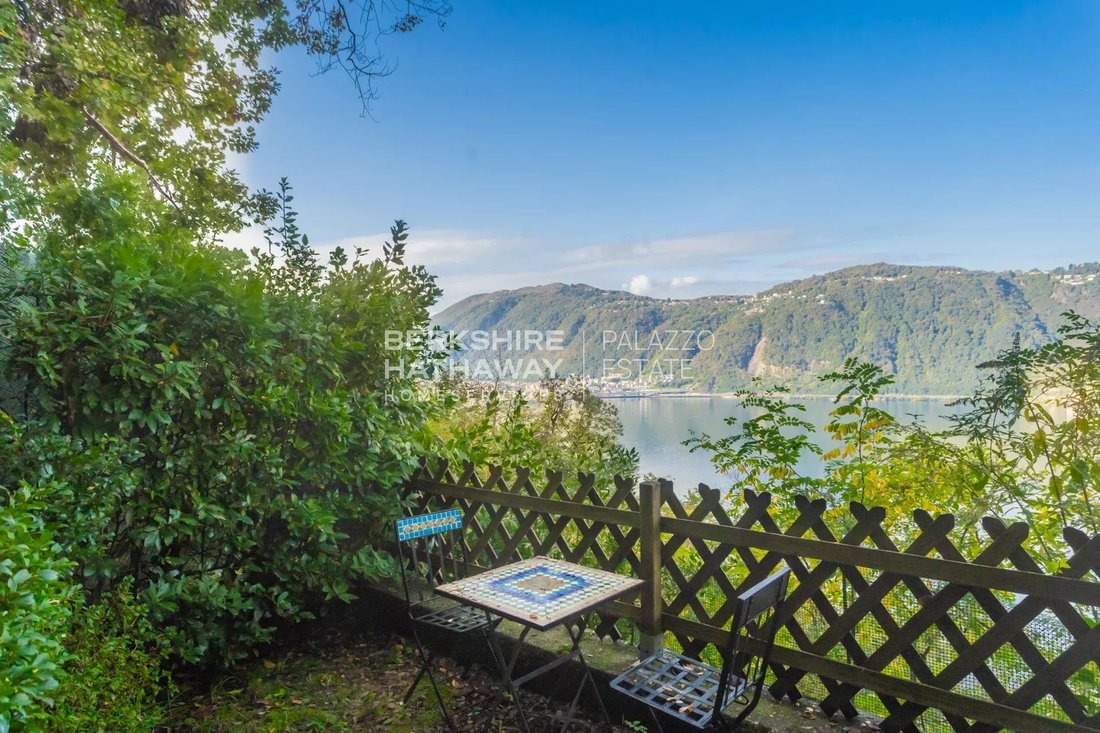 Apartment in Campione d'Italia, Lombardy, Italy 3 - 14949173