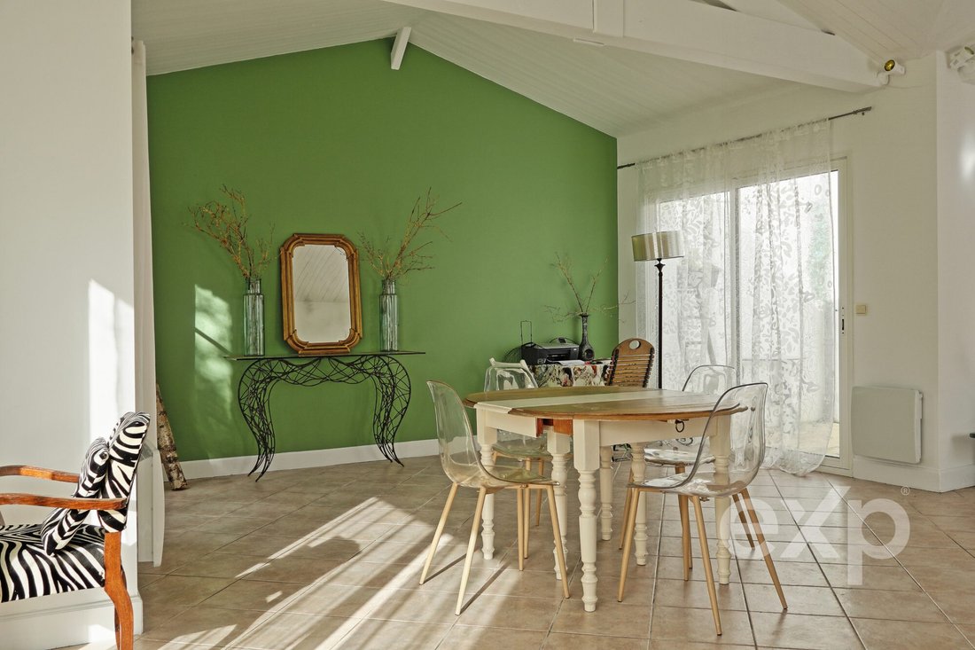 House in Loix, Nouvelle-Aquitaine, France 4 - 17362740