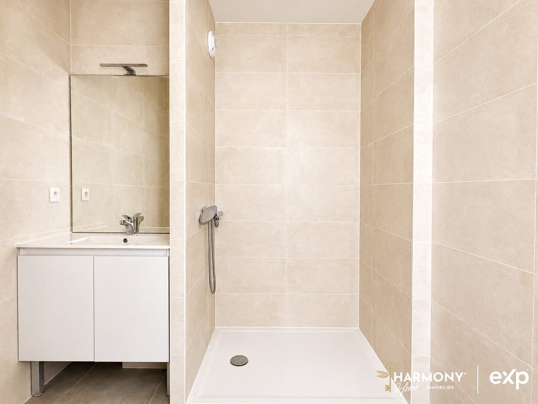Apartment in Vieille Chapelle, 8e Arrondissement, Marseille 5 - 18614944
