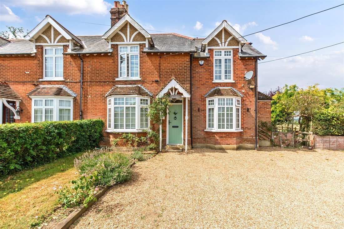 House in Pratts Bottom, Bromley, England 2 - 18925635