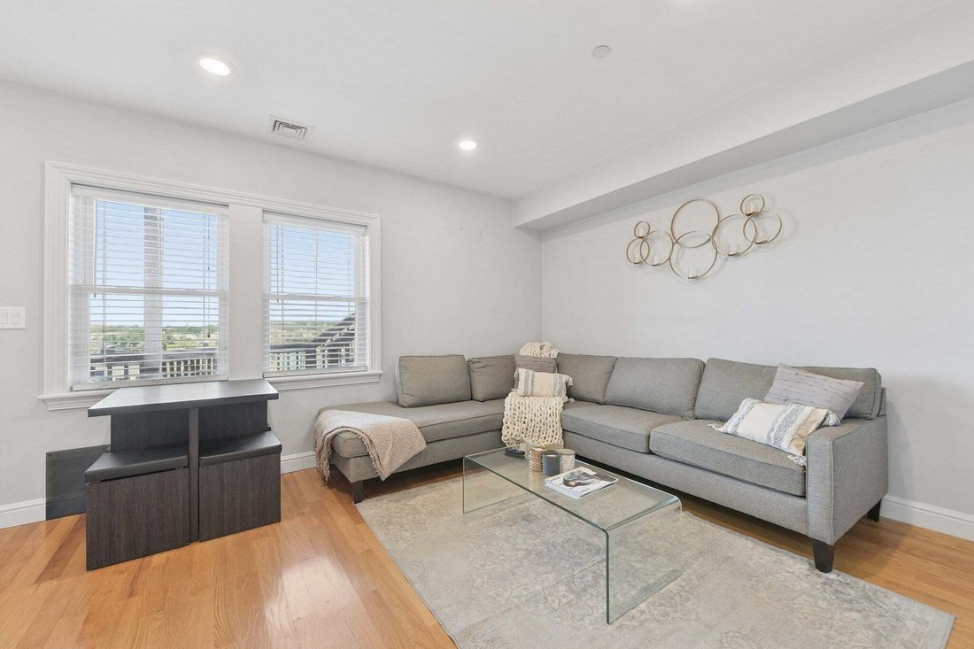 Condo in Boston, Massachusetts, United States 5 - 18926880