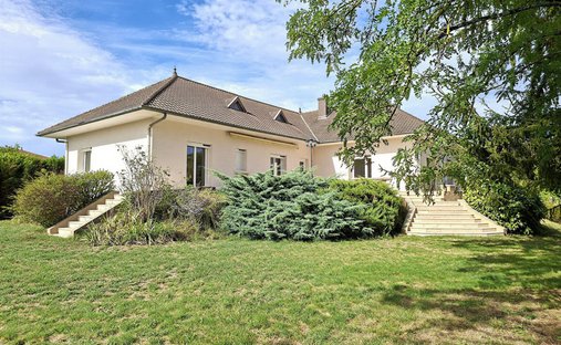 Villa in Dagneux, Auvergne-Rhône-Alpes, France 1