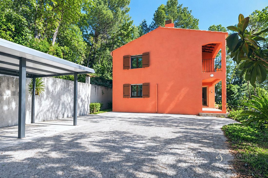 Villa in Belgentier, Provence-Alpes-Côte d'Azur, France 2 - 18927678