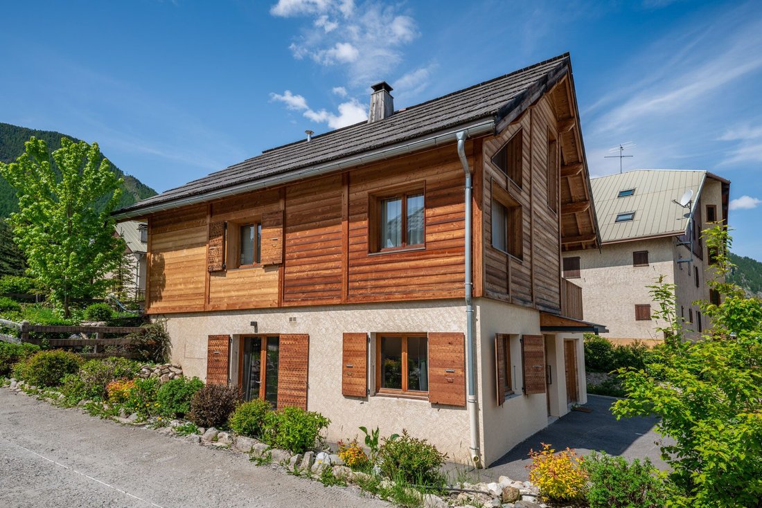 Chalet in La Salle-les-Alpes, Provence-Alpes-Côte d'Azur, France 3 - 18876125