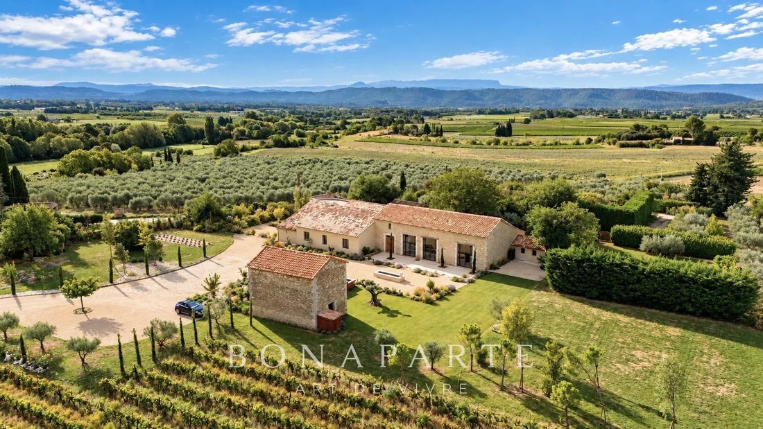 Country House in Cucuron, Provence-Alpes-Côte d'Azur, France 1 - 18923920