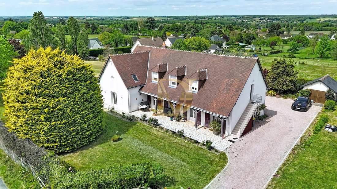 House in Francueil, Centre-Val de Loire, France 1 - 17783735