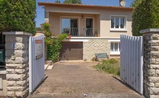 Villa in Vaux-sur-Mer, Nouvelle-Aquitaine, France 1