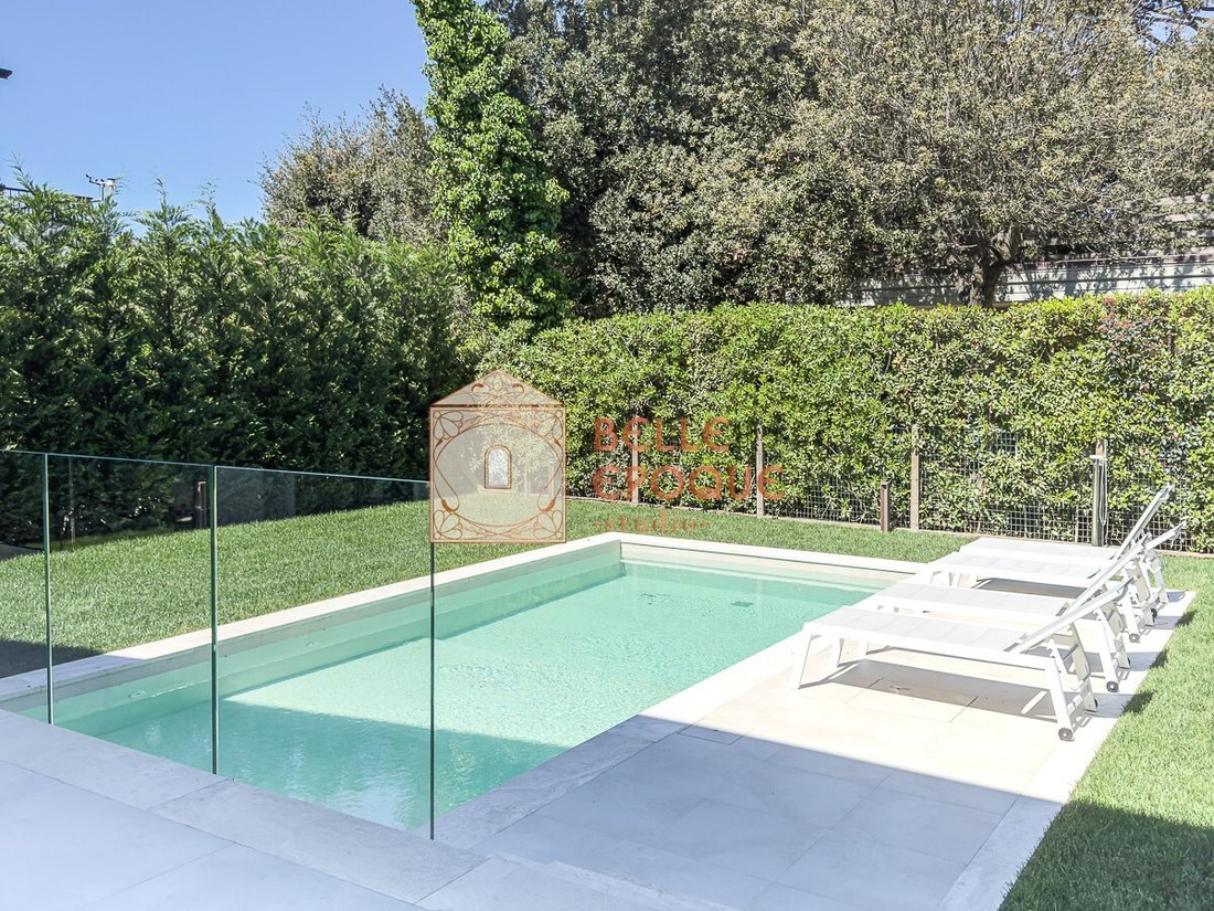 Villa in Pietrasanta, Tuscany, Italy 1 - 18925798