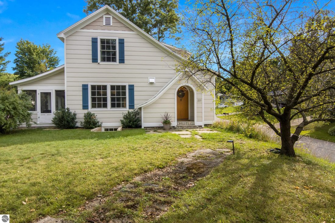 House in Garfield Township, Michigan, United States 5 - 18927943