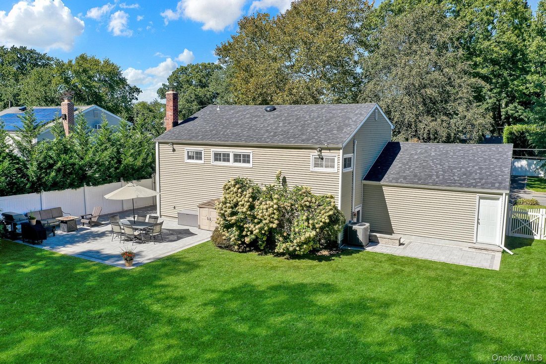 House in East Northport, New York, United States 5 - 18927866