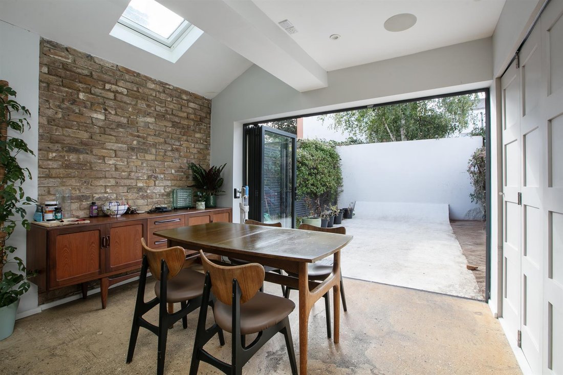 House in Nunhead, Southwark, England 5 - 18925317