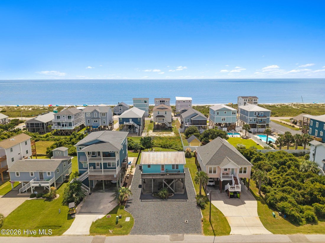 House in Oak Island, North Carolina, United States 4 - 18927735