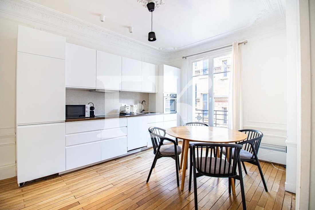 Apartment in Pereire-Malesherbes, Paris 17e Arrondissement, Paris 4 - 18923933
