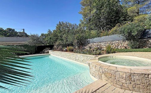 House in Centre Ancien, Draguignan, France 1