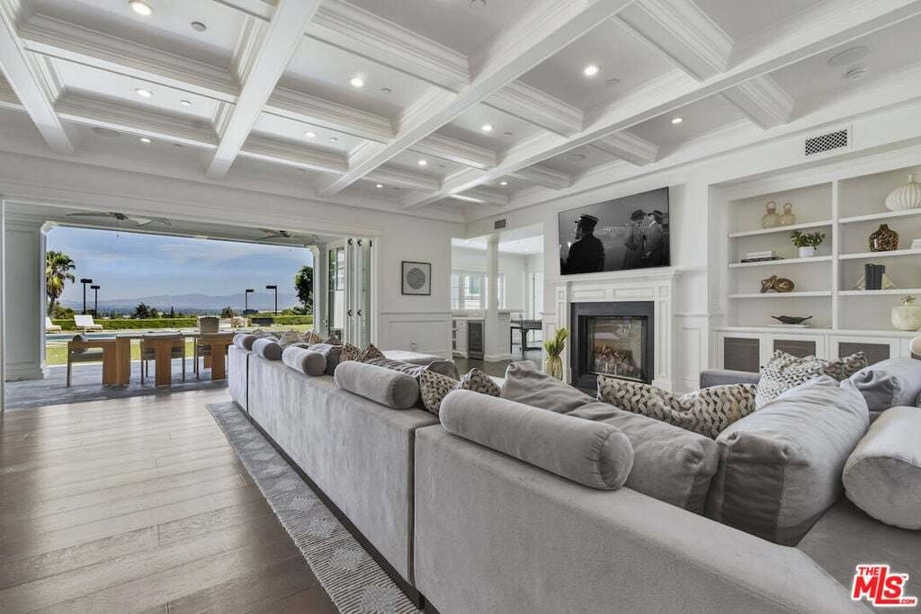 House in Los Angeles, California, United States 5 - 18925112