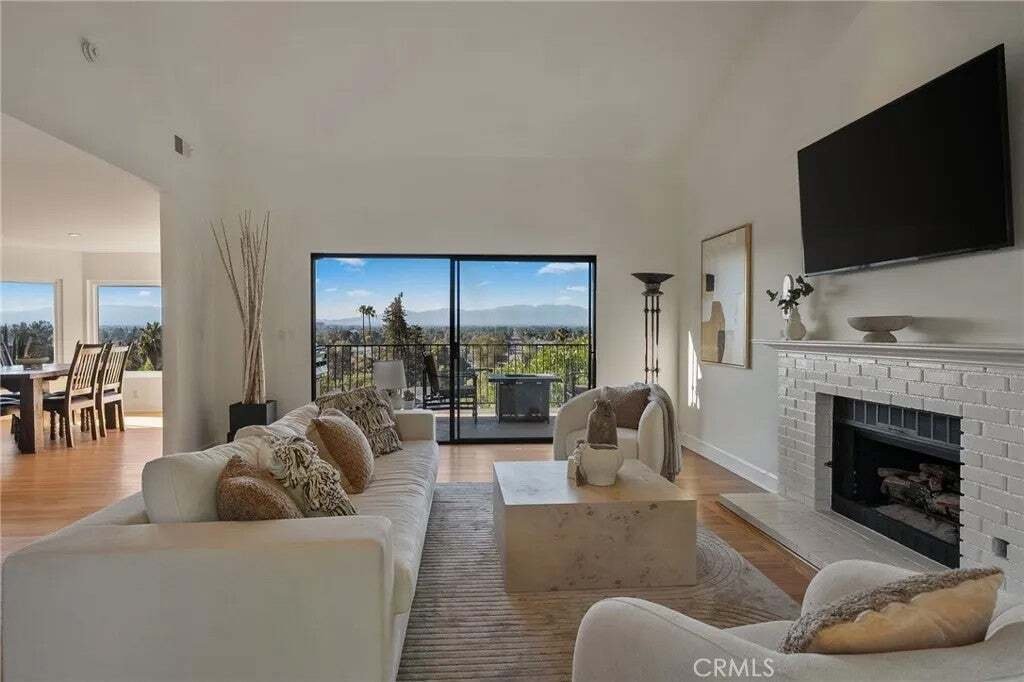 House in Los Angeles, California, United States 3 - 18442933
