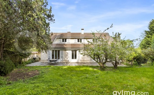 Casa en Centre, Le Pecq, Francia 1