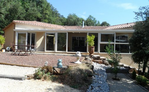 House in Thoiras, Thoiras-Corbes, France 1