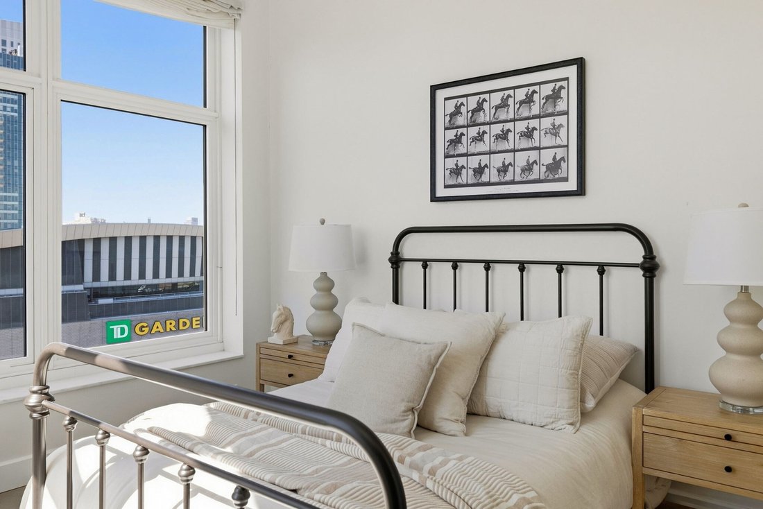 Condo in Boston, Massachusetts, United States 5 - 18926718
