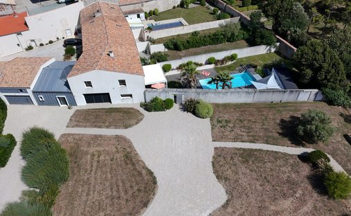 House in Marsilly, Nouvelle-Aquitaine, France 1