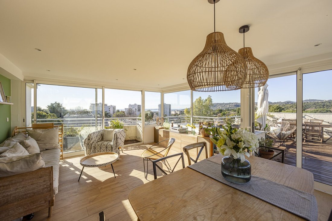Apartment in Les Cougoulins-Rastines, Antibes, France 1 - 17536289