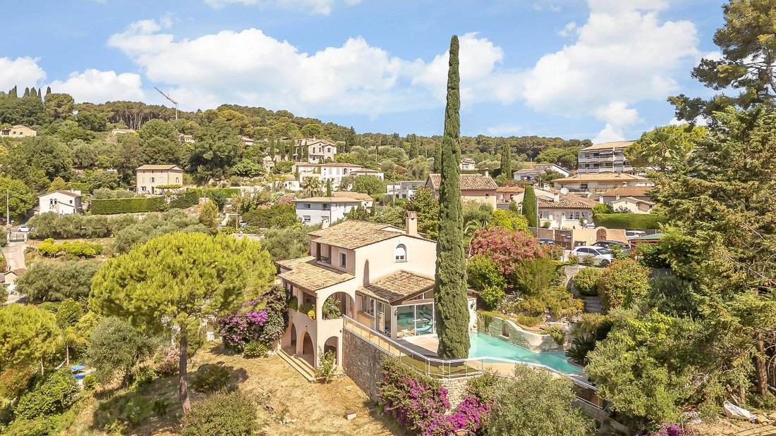 House in Mougins, Provence-Alpes-Côte d'Azur, France 4 - 16822844