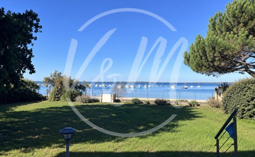 Villa in Nord Est, Andernos-les-Bains, France 1