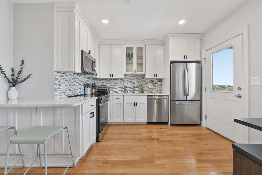 Condo in Boston, Massachusetts, United States 3 - 18926880