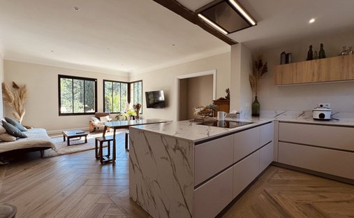 House in Ménerbes, Provence-Alpes-Côte d'Azur, France 1