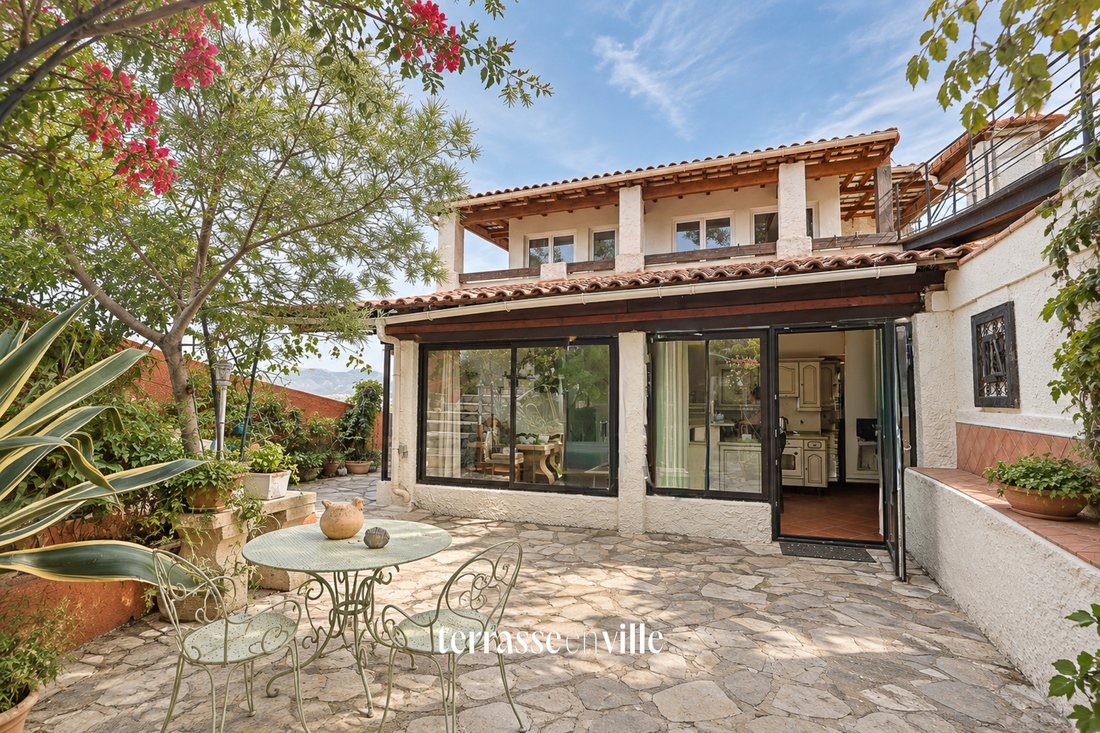 House in La Barasse, Marseille, Provence-Alpes-Côte d'Azur 2 - 18917545