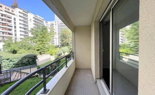 Apartment in Hôtel de Ville, Courbevoie, France 1