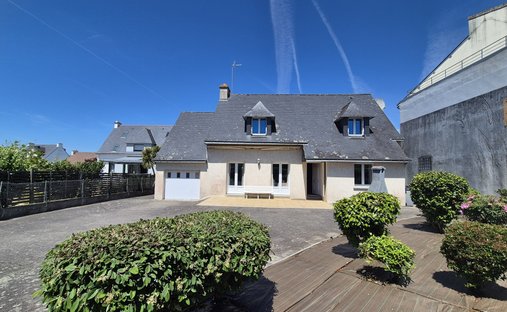 House in Clohars-Carnoët, Brittany, France 1