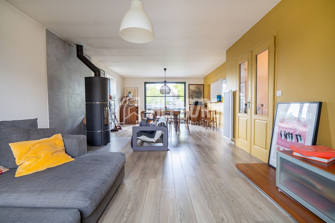 Villa in Sillon, Saint-Etienne-de-Montluc, France 1 - 17405773