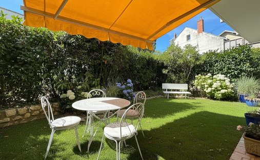 Apartment in Port Neuf, La Rochelle, France 1