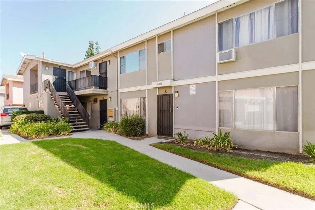 Los Angeles, California, United States 1 - 18926257
