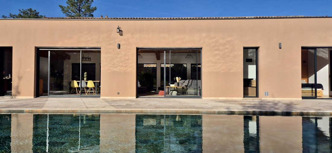House in Bagnols-en-Forêt, Provence-Alpes-Côte d'Azur, France 4 - 16912008