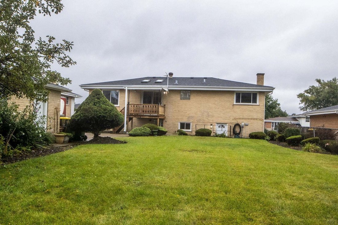 House in Wood Dale, Illinois, United States 3 - 18910212