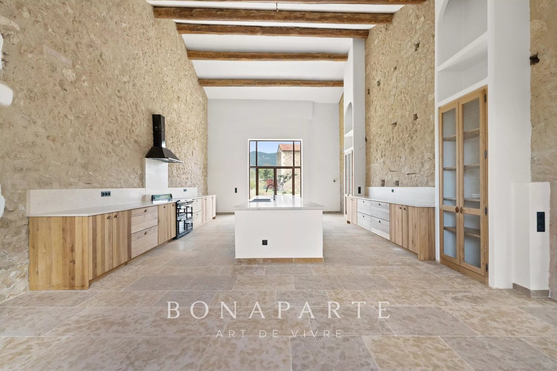 Country House in Cucuron, Provence-Alpes-Côte d'Azur, France 5 - 18923920