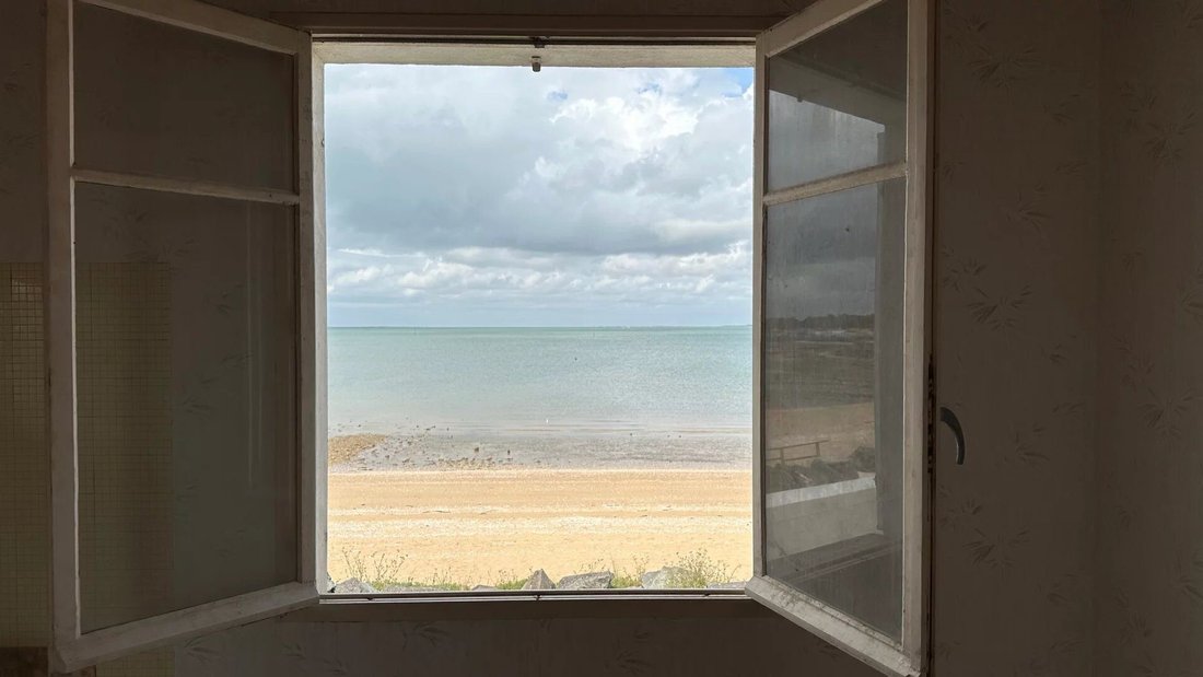 Villa in Rivedoux-Plage, Nouvelle-Aquitaine, France 1 - 16842962