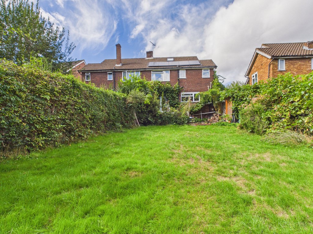 House in High Wycombe, England 2 - 18927112