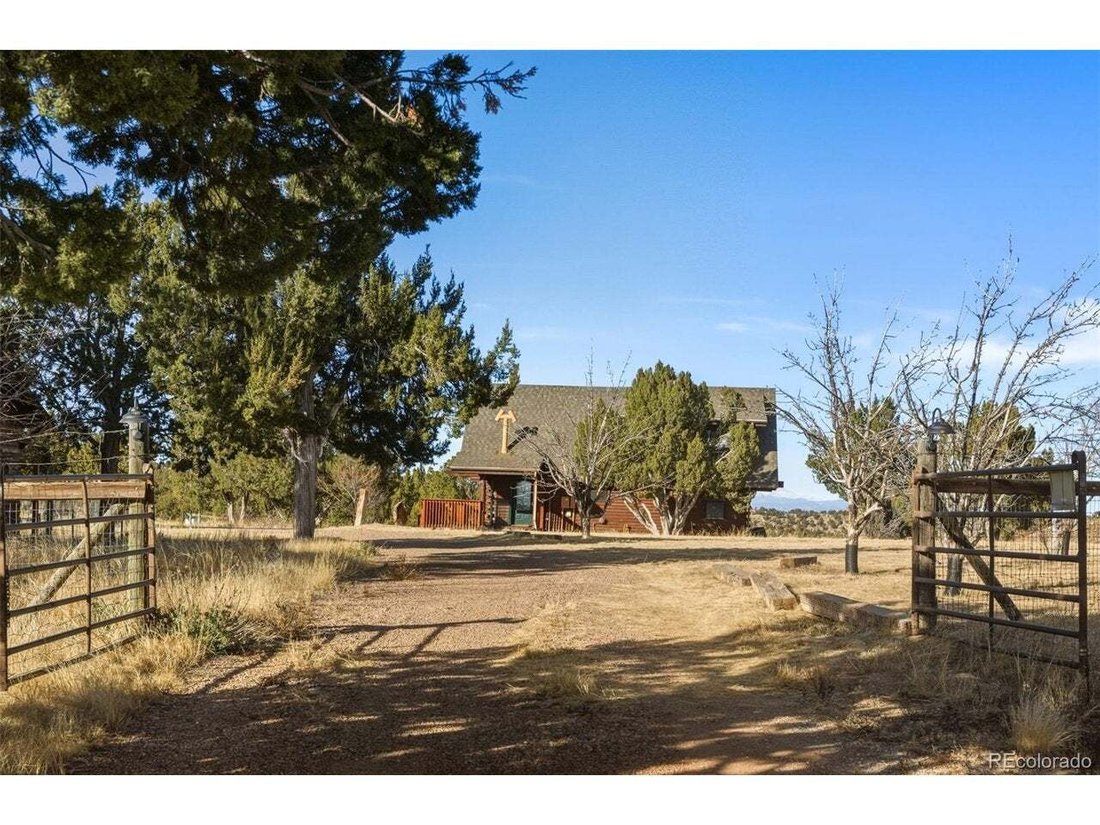 House in Pueblo, Colorado, United States 3 - 18924922