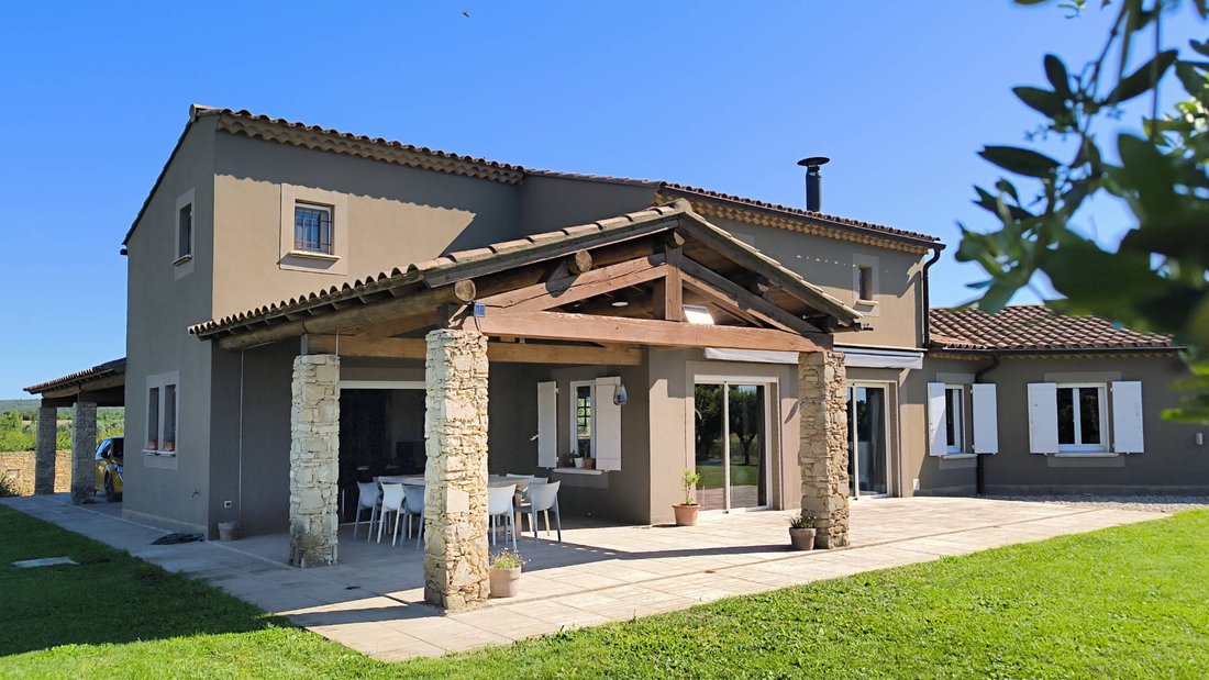 Finca en Uzès, Occitania, Francia 2 - 18923965