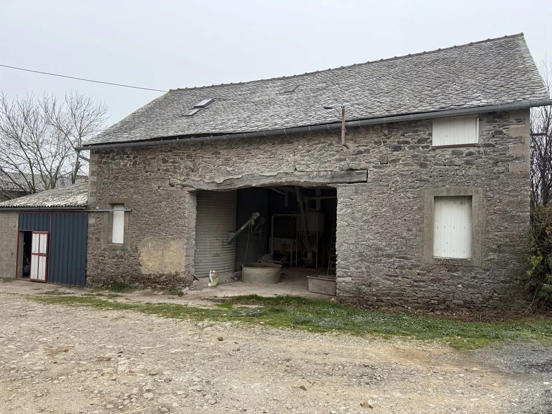 Farm Ranch in Tauriac-de-Naucelle, Occitania, France 3 - 16961494