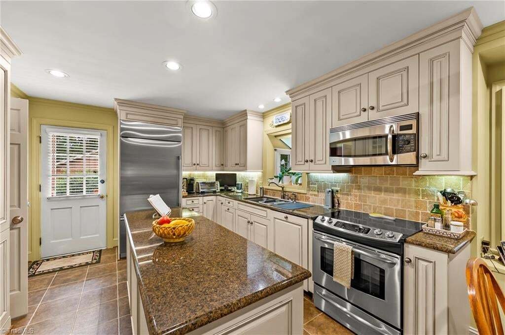 House in Winston-Salem, North Carolina, United States 4 - 18926022