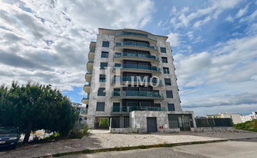 Apartment in Almada, Cova da Piedade, Pragal e Cacilhas, Setubal, Portugal 1