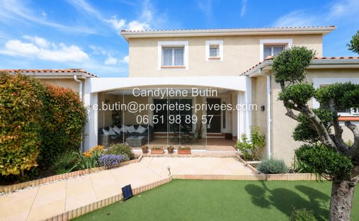 Villa in Colombiers, Occitania, France 1