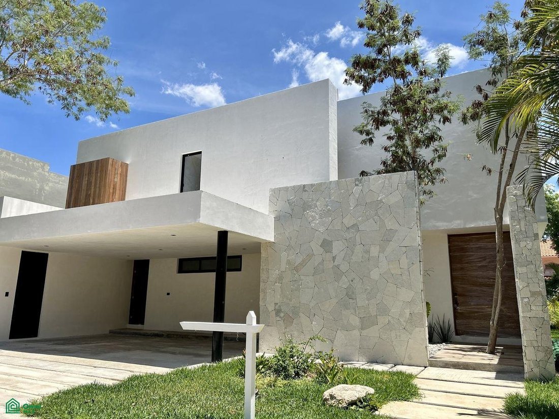 House in Yucatán Country Club, Yucatan, Mexico 3 - 17706175