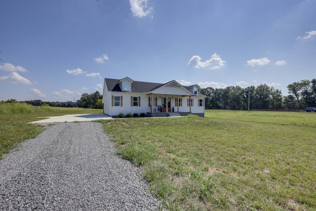 House in Springfield, Tennessee, United States 2 - 18925403